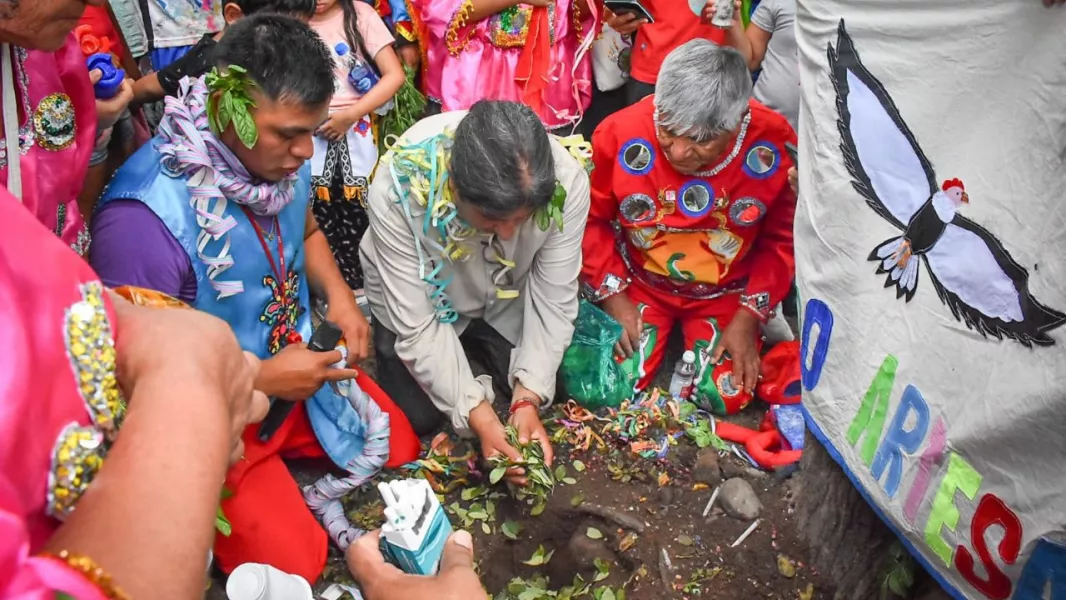 Desentierro del Carnaval 01