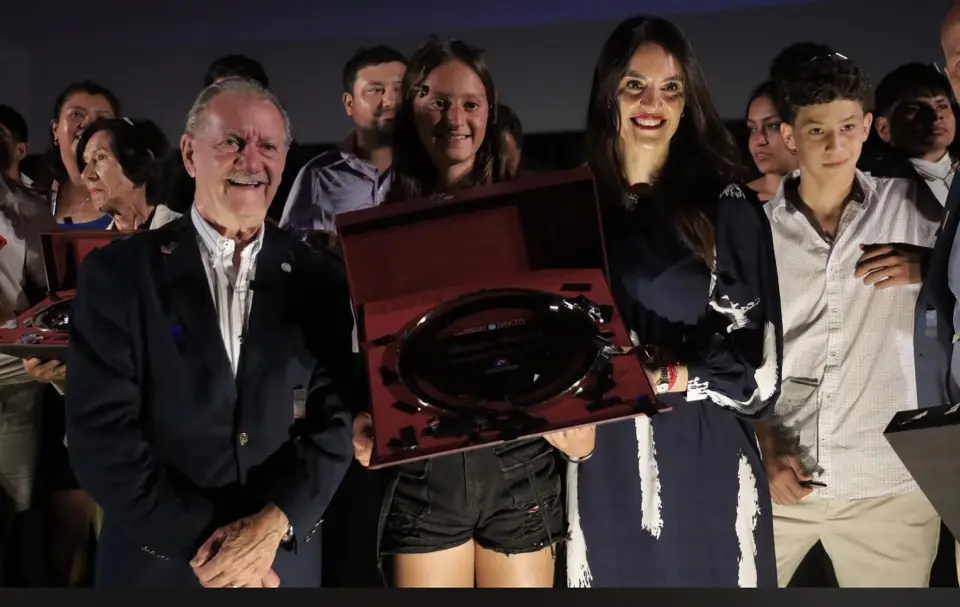 6941d72f90620__990x990